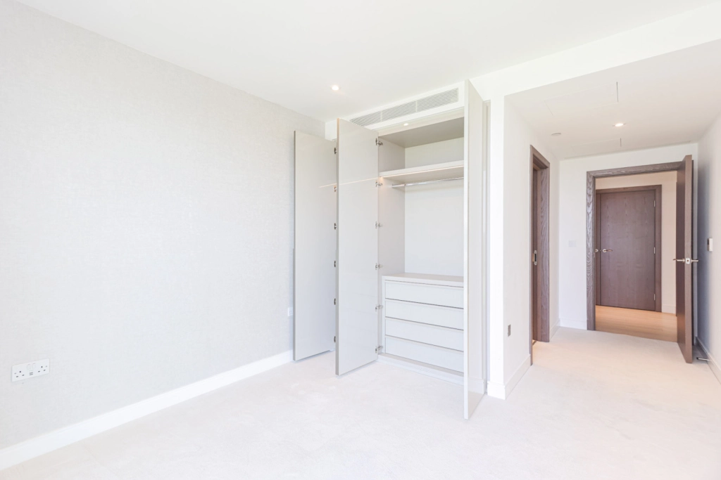 3 bedrooms apartments/flats for sale in Parr's Way, Hammersmith - W6 view 15