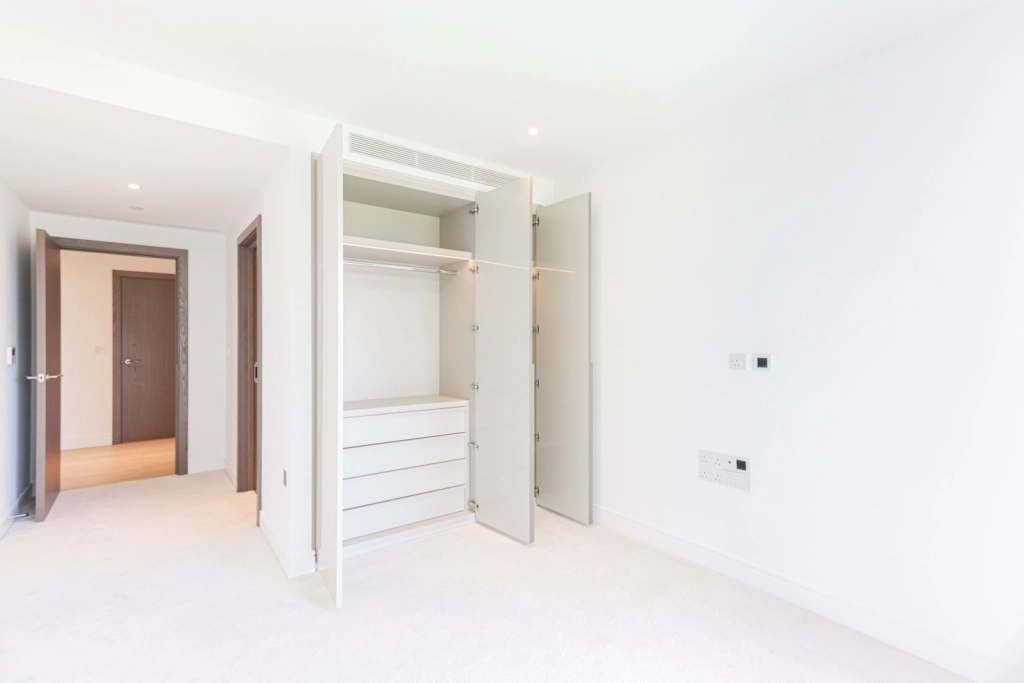 3 bedrooms apartments/flats for sale in Parr's Way, Hammersmith - W6 view 16