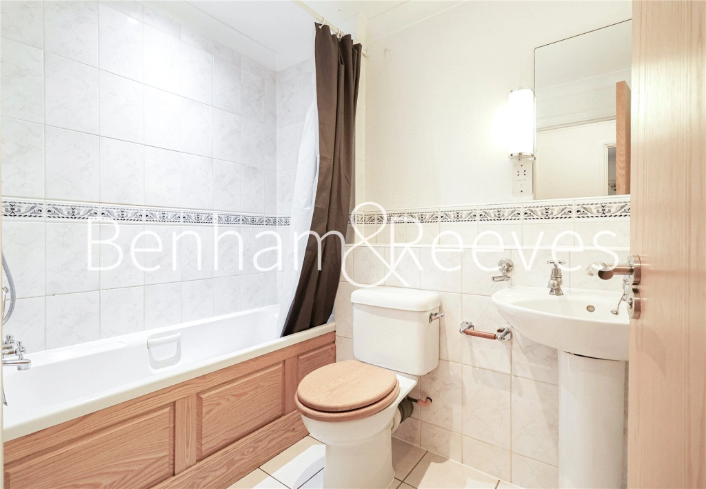 2 bedrooms apartments/flats for sale in Carthusian Street, London - EC1M view 5