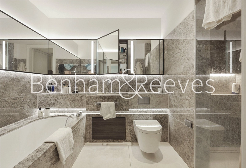 1 bedroom apartments/flats for sale in Portugal Street, London - WC2A view 5