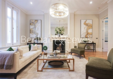 Henrietta Street, London - WC2E view 2