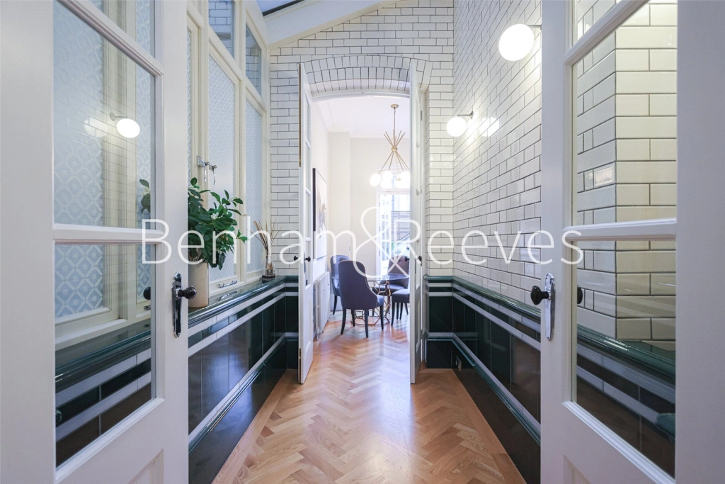 3 bedrooms apartments/flats for sale in Henrietta Street, London - WC2E view 9