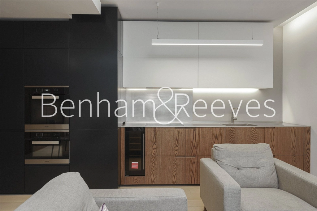 1 bedroom apartments/flats for sale in Bartholomew Close, London - EC1A view 4