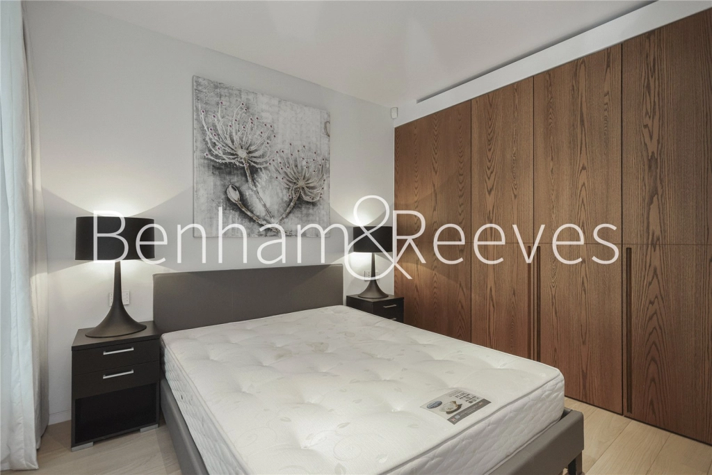 1 bedroom apartments/flats for sale in Bartholomew Close, London - EC1A view 5