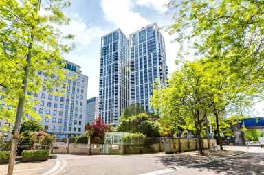 Casson Square, London - SE1 view 1