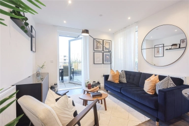 Medawar Drive, London - NW7 view 3