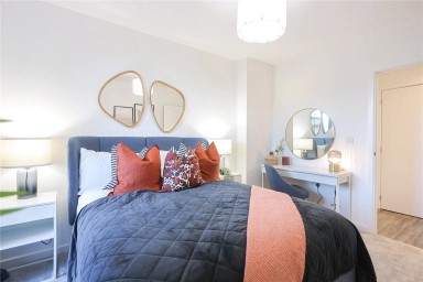 Medawar Drive, London - NW7 view 8