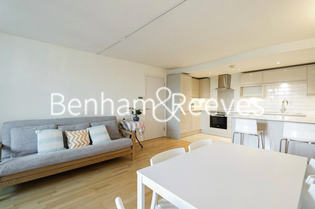 2 bedrooms apartments/flats for sale in Westminster Bridge Road, London - SE1 view 2