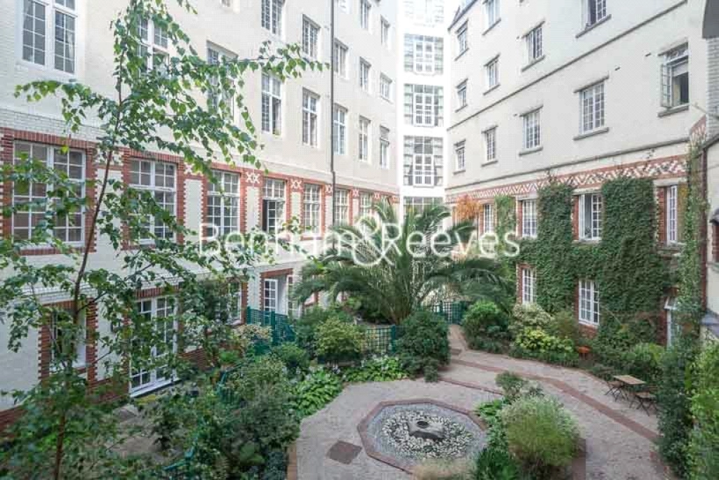 2 bedrooms apartments/flats for sale in Rosebery Avenue, London - EC1R view 2