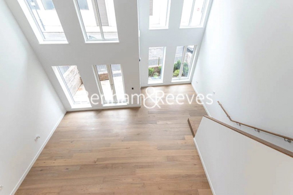2 bedrooms apartments/flats for sale in Phoenix Place, London - WC1X view 5