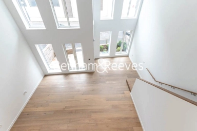 Phoenix Place, London - WC1X view 5