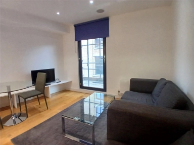 Baker's Row, London - EC1R view 2
