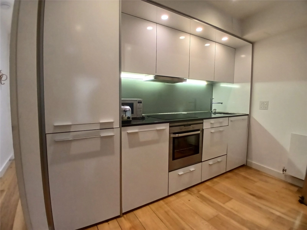 1 bedroom apartments/flats for sale in Baker's Row, London - EC1R view 3
