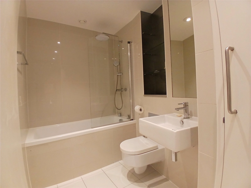 1 bedroom apartments/flats for sale in Baker's Row, London - EC1R view 5