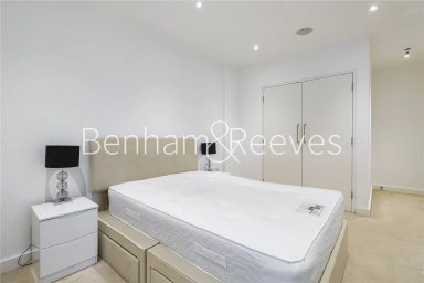 Baker's Row, London - EC1R view 4