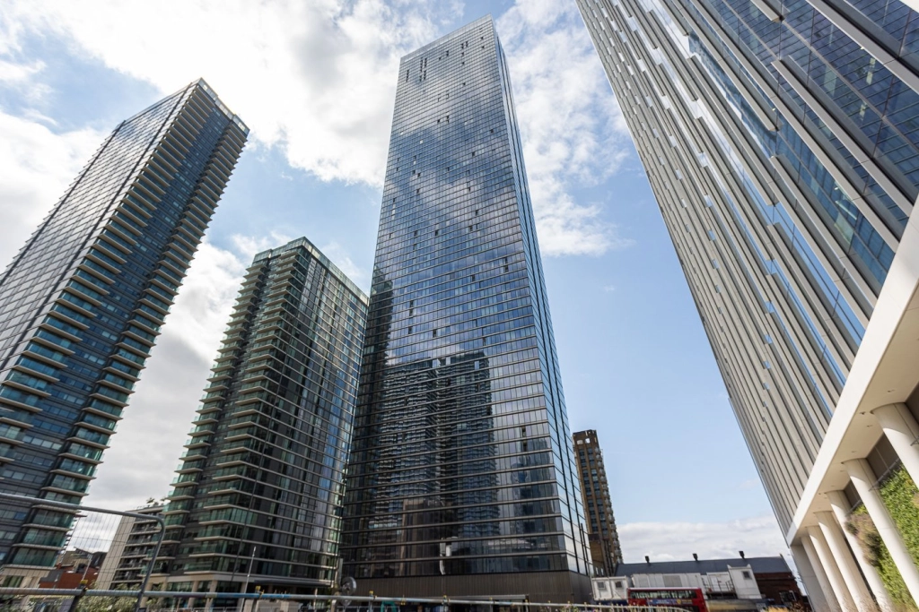 2 bedrooms apartments/flats for sale in Marsh Wall, Canary Wharf - E14 view 22