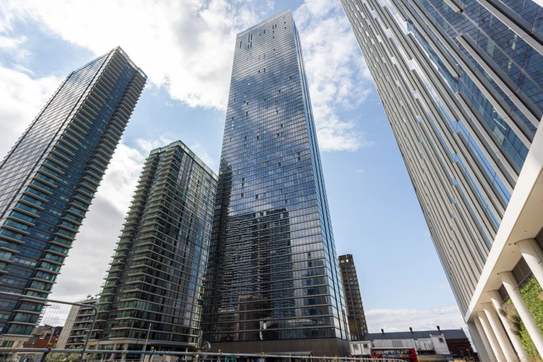 2 bedrooms apartments/flats to sale in Marsh Wall, Canary Wharf-image 1