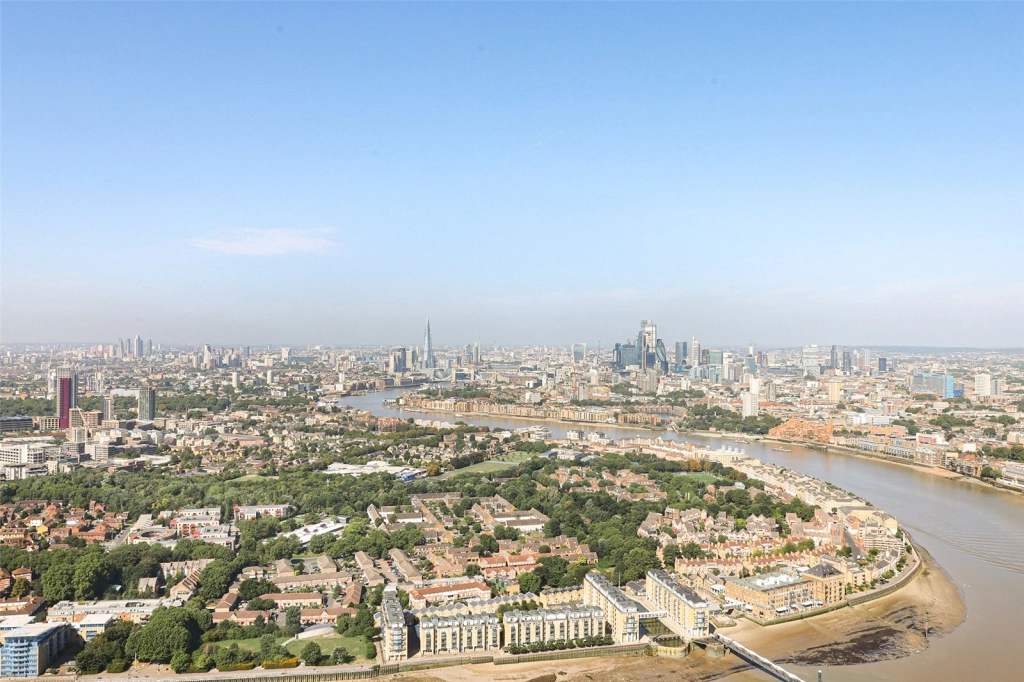 2 bedrooms apartments/flats for sale in Marsh Wall, Canary Wharf - E14 view 3