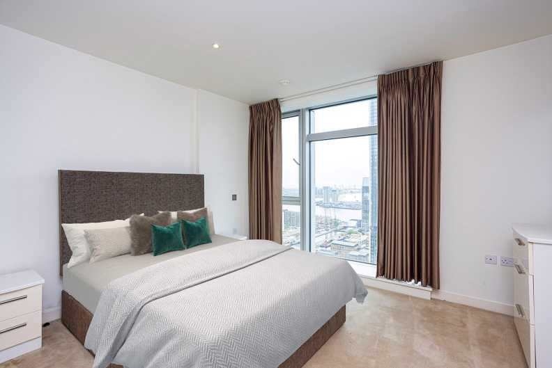 2 bedrooms apartments/flats to sale in Pan Peninsula, Canary Wharf-image 4