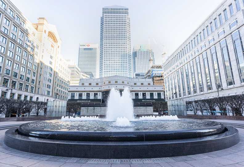 2 bedrooms apartments/flats to sale in Pan Peninsula F, Canary Wharf-image 1