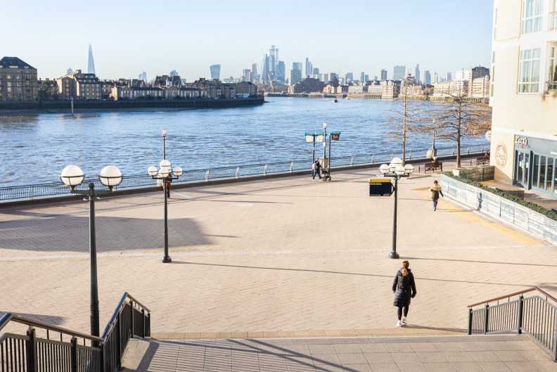2 bedrooms apartments/flats to sale in Pan Peninsula, Canary Wharf-image 27