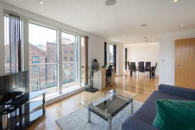 Seven Sea Gardens, Bromley-By-Bow - E3 view 7