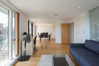 Seven Sea Gardens, Bromley-By-Bow - E3 view 18