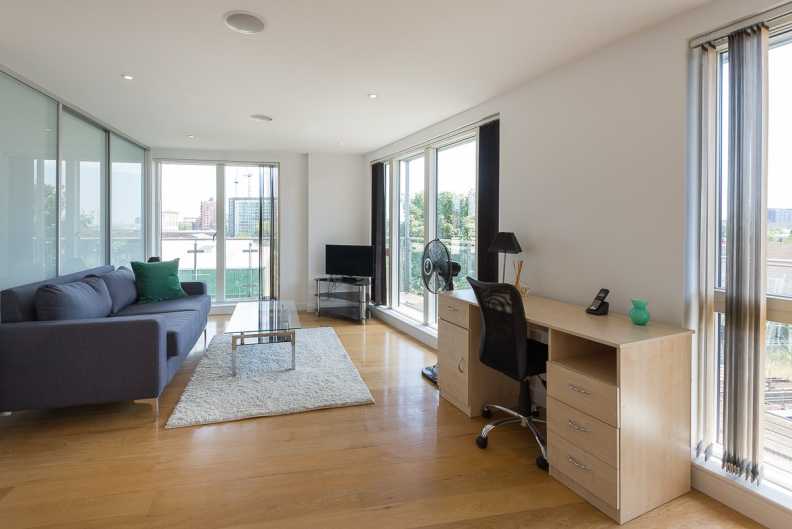 3 bedrooms apartments/flats to sale in Seven Sea Gardens, Bromley-By-Bow-image 2