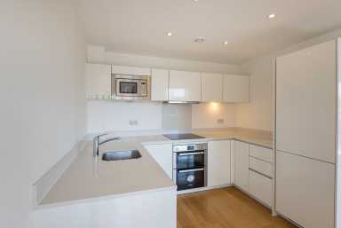 Seven Sea Gardens, Bromley-By-Bow - E3 view 8