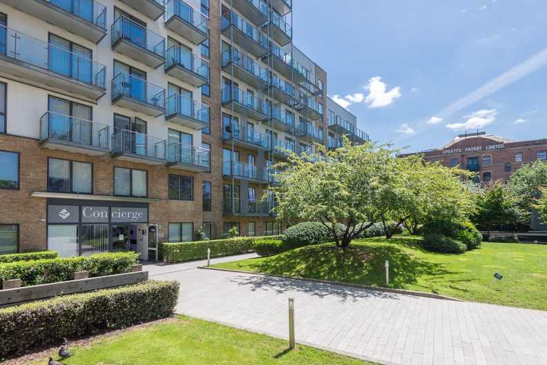 3 bedrooms apartments/flats to sale in Seven Sea Gardens, Bromley-By-Bow-image 1