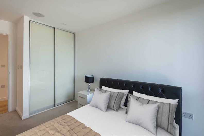 3 bedrooms apartments/flats to sale in Seven Sea Gardens, Bromley-By-Bow-image 14