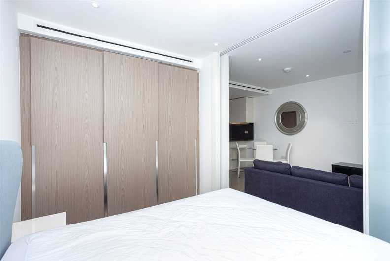 1 bedroom apartments/flats to sale in Vaughan Way, Wapping-image 11