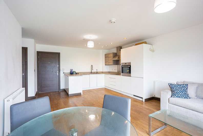 1 bedroom apartments/flats to sale in Abbey Road, Barking-image 9