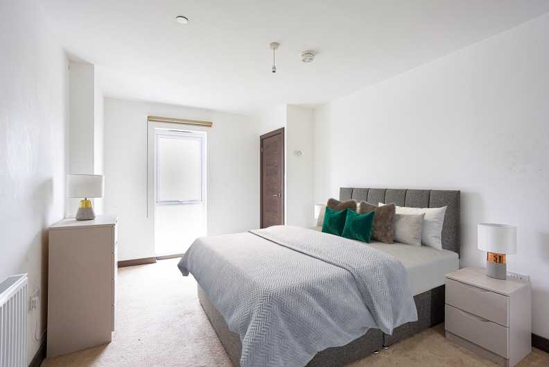 1 bedroom apartments/flats to sale in Abbey Road, Barking-image 6