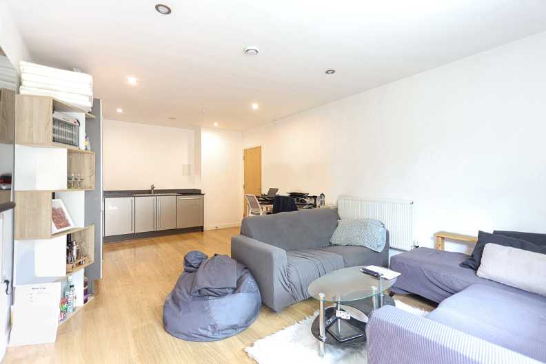 2 bedrooms apartments/flats to sale in Salton Square, Limehouse-image 9