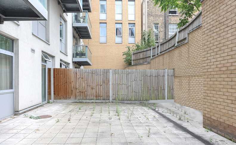 2 bedrooms apartments/flats to sale in Salton Square, Limehouse-image 4