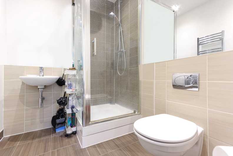 2 bedrooms apartments/flats to sale in Salton Square, Limehouse-image 14