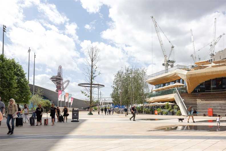 2 bedrooms apartments/flats to sale in Block Evergreen Point, Twelve Trees Park, West Ham-image 5