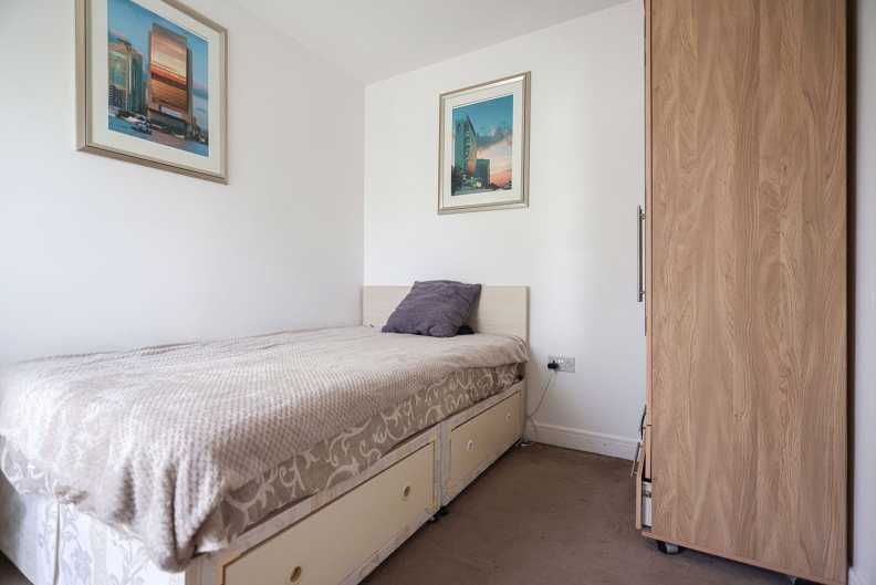 4 bedrooms houses to sale in Scholars Way, Dagenham-image 8