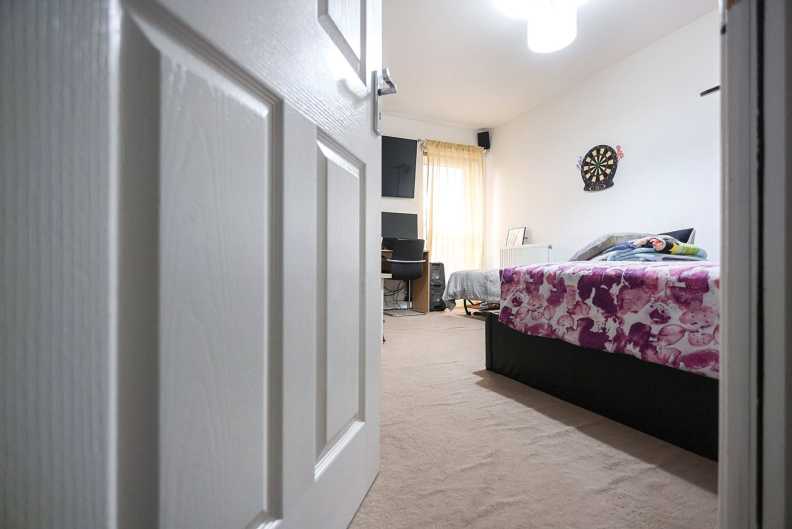 4 bedrooms houses to sale in Scholars Way, Dagenham-image 12