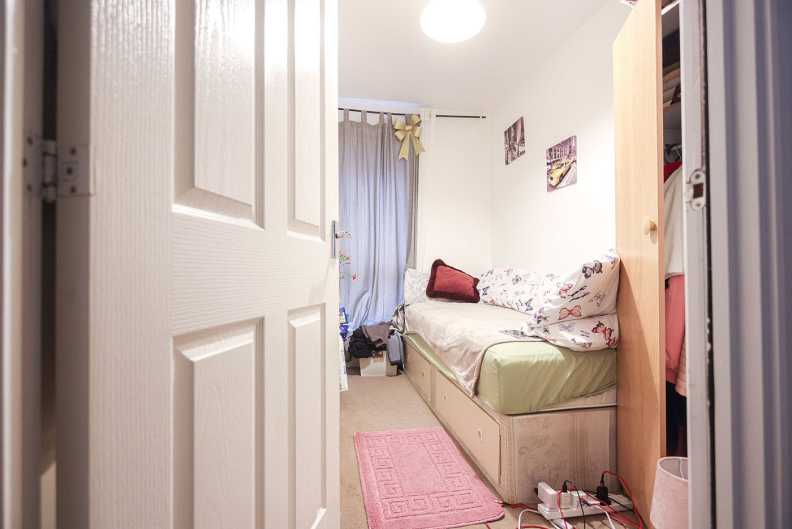 4 bedrooms houses to sale in Scholars Way, Dagenham-image 17