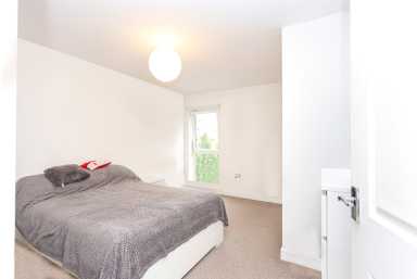 Scholars Way, Dagenham - RM8 view 14