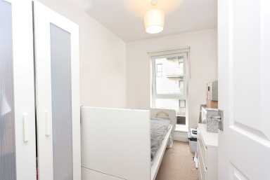 Scholars Way, Dagenham - RM8 view 16