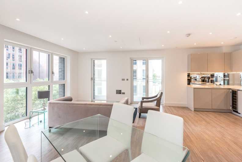 3 bedrooms apartments/flats to sale in New Drum Street, Aldgate East-image 3