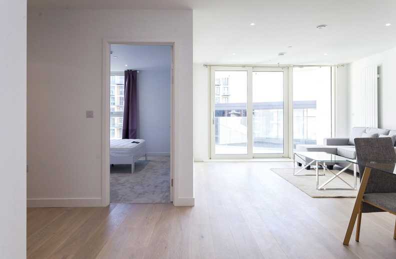 1 bedroom apartments/flats to sale in Royal Crest Avenue, Pontoon Dock-image 11