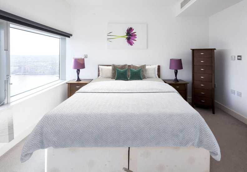 2 bedrooms apartments/flats to sale in Marsh Wall, Canary Wharf-image 4