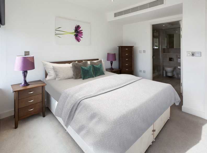 2 bedrooms apartments/flats to sale in Marsh Wall, Canary Wharf-image 11