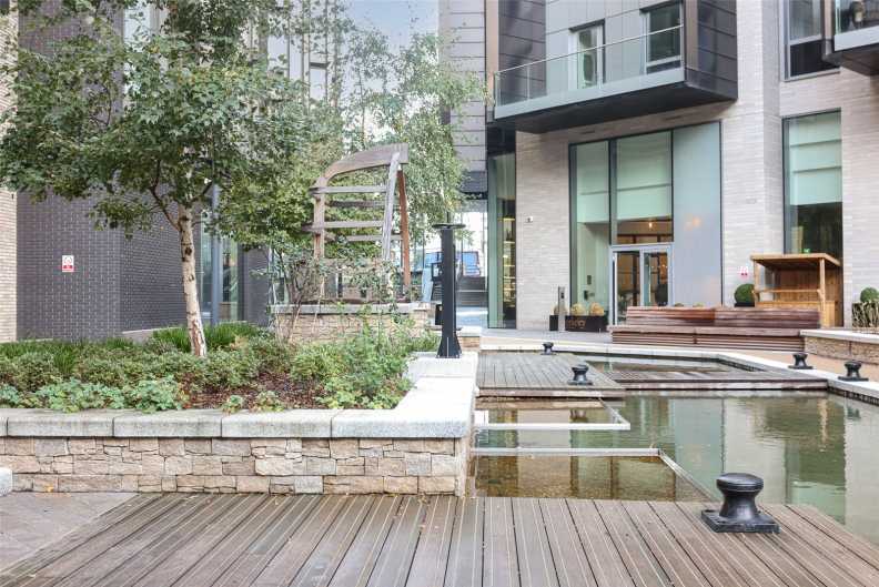 2 bedrooms apartments/flats to sale in City Road, Old Street-image 9