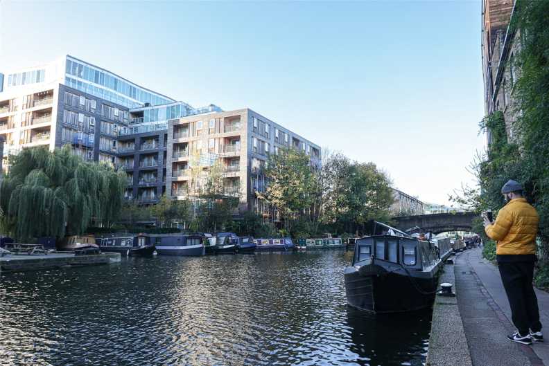 2 bedrooms apartments/flats to sale in City Road, Old Street-image 15
