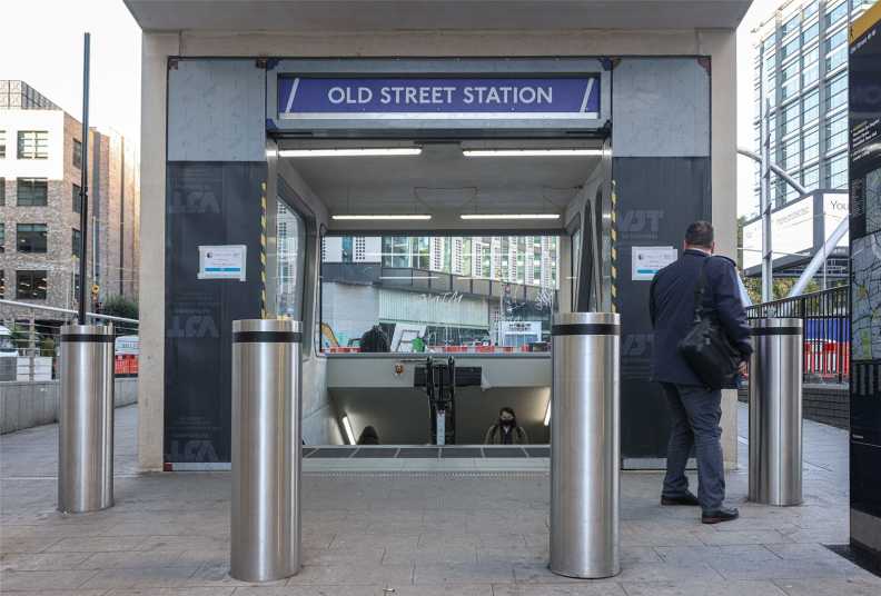 2 bedrooms apartments/flats to sale in City Road, Old Street-image 5